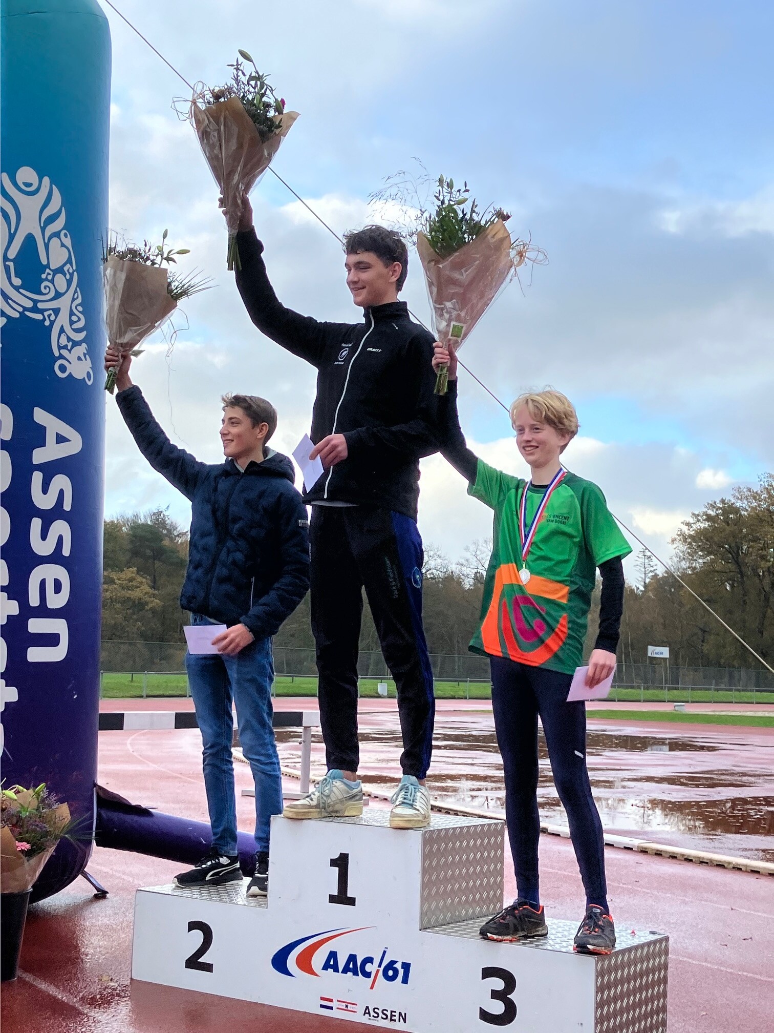 AssenRuns jaarcompetitie 2023 Prijzen Junioren Heren Prijsuitreiking AssenRuns Jaarcompetitie 2023 Heren Junioren